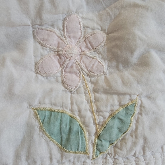 Vintage Quilt Pastel Patchwork Cottage Cutter Scrappy Shabby TLC Crafts *READ - Picture 4 of 16